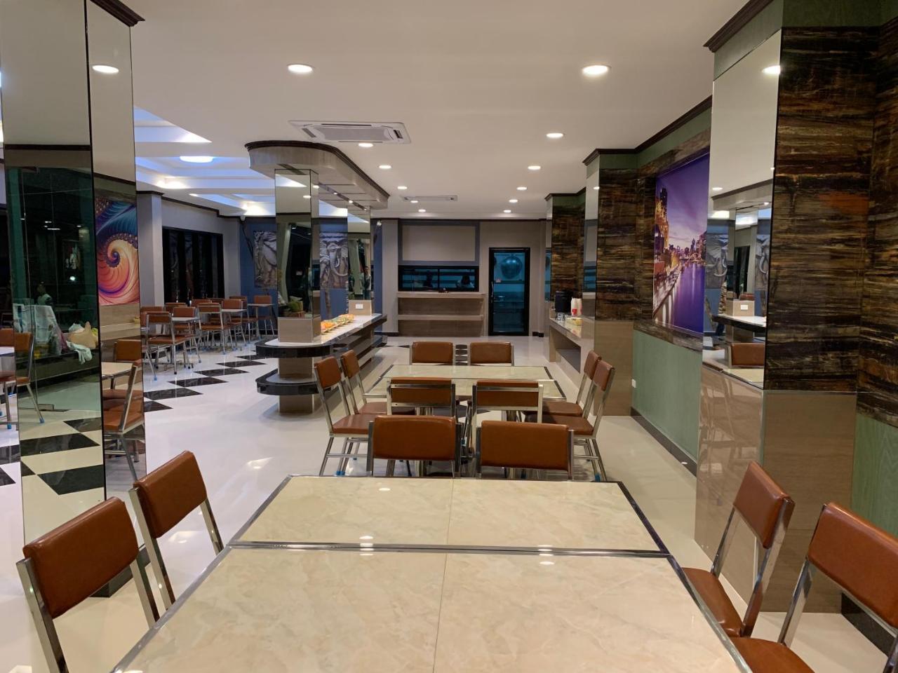 โรงแรมมาลินี Surin Ngoại thất bức ảnh
