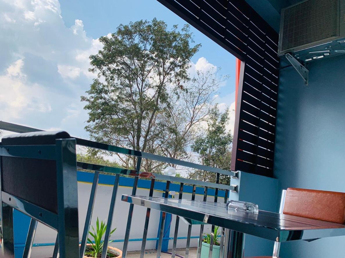 โรงแรมมาลินี Surin Ngoại thất bức ảnh