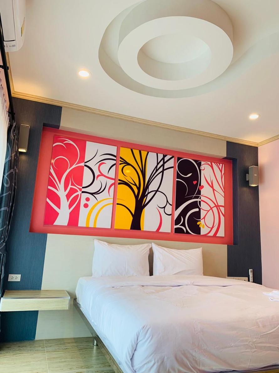 โรงแรมมาลินี Surin Ngoại thất bức ảnh