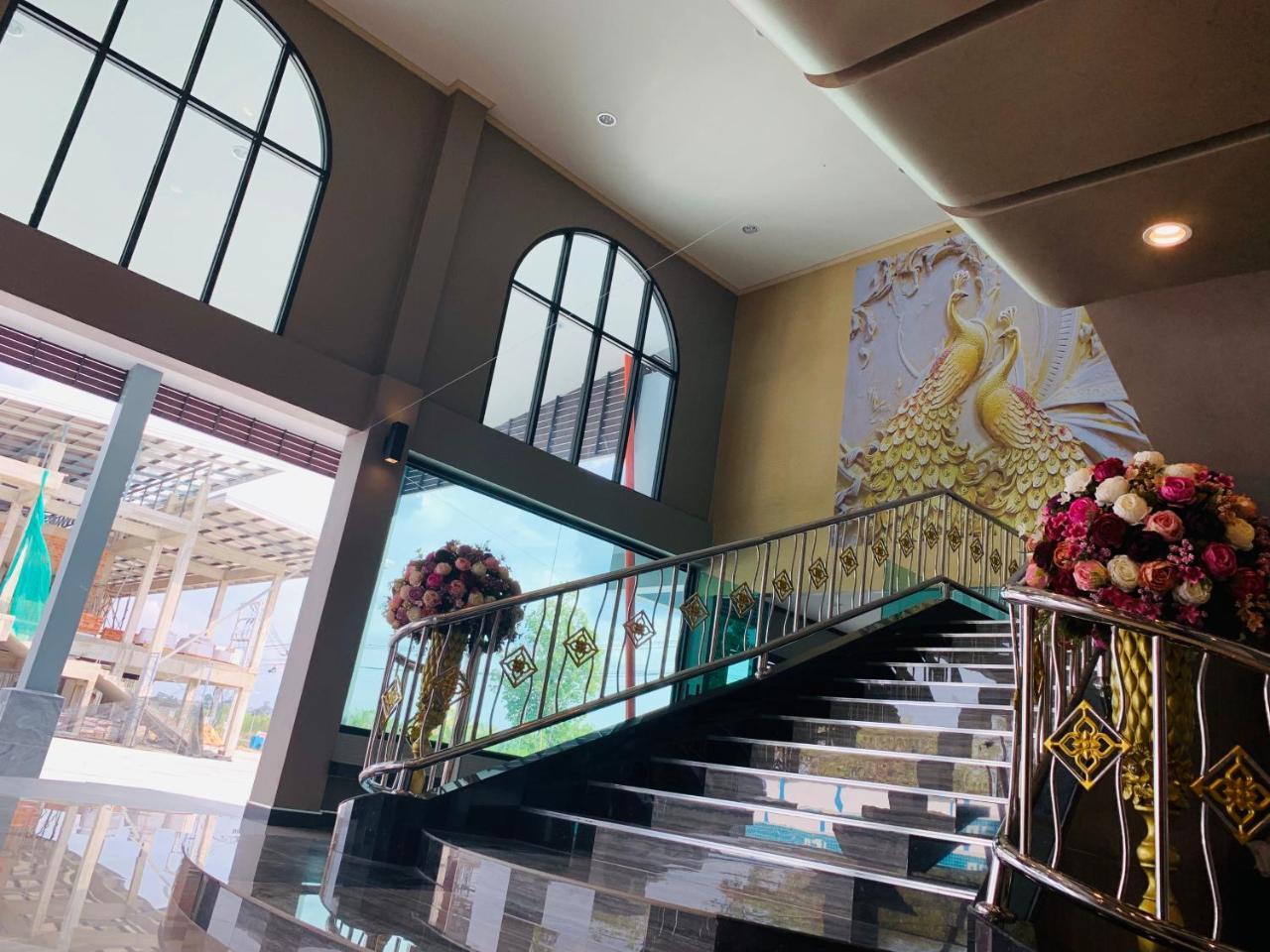 โรงแรมมาลินี Surin Ngoại thất bức ảnh